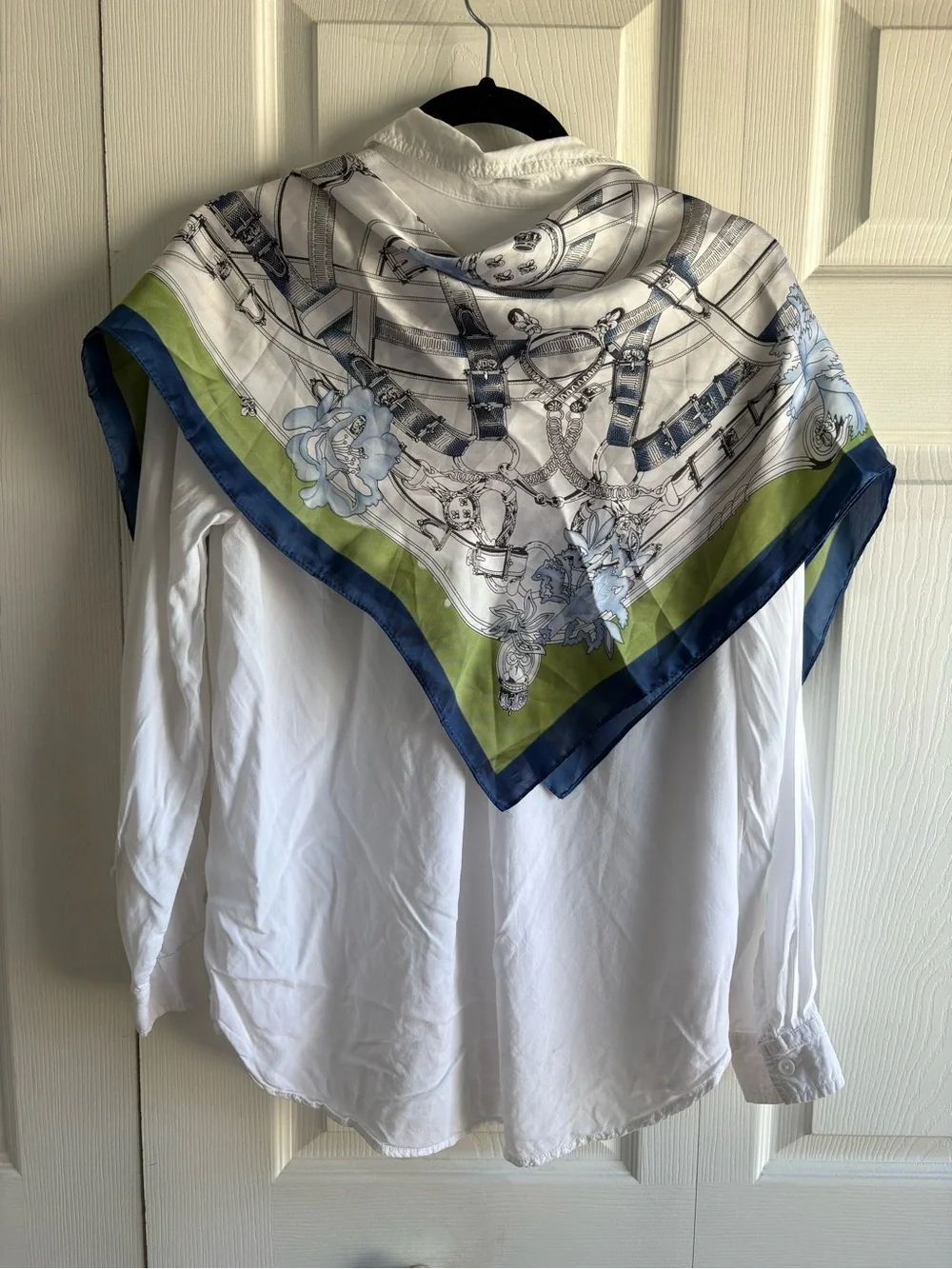 Unbranded Cavalcadour Fleuri Equestrian‎ Belt Crown Floral White Blue Silk Scarf